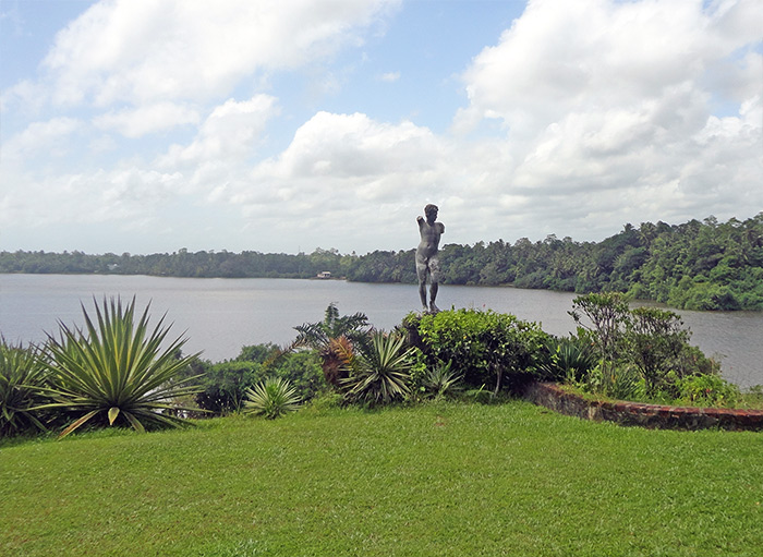 Bentota, Lunaganga house and gardens
